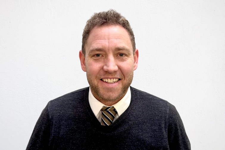 Andrew Browne 